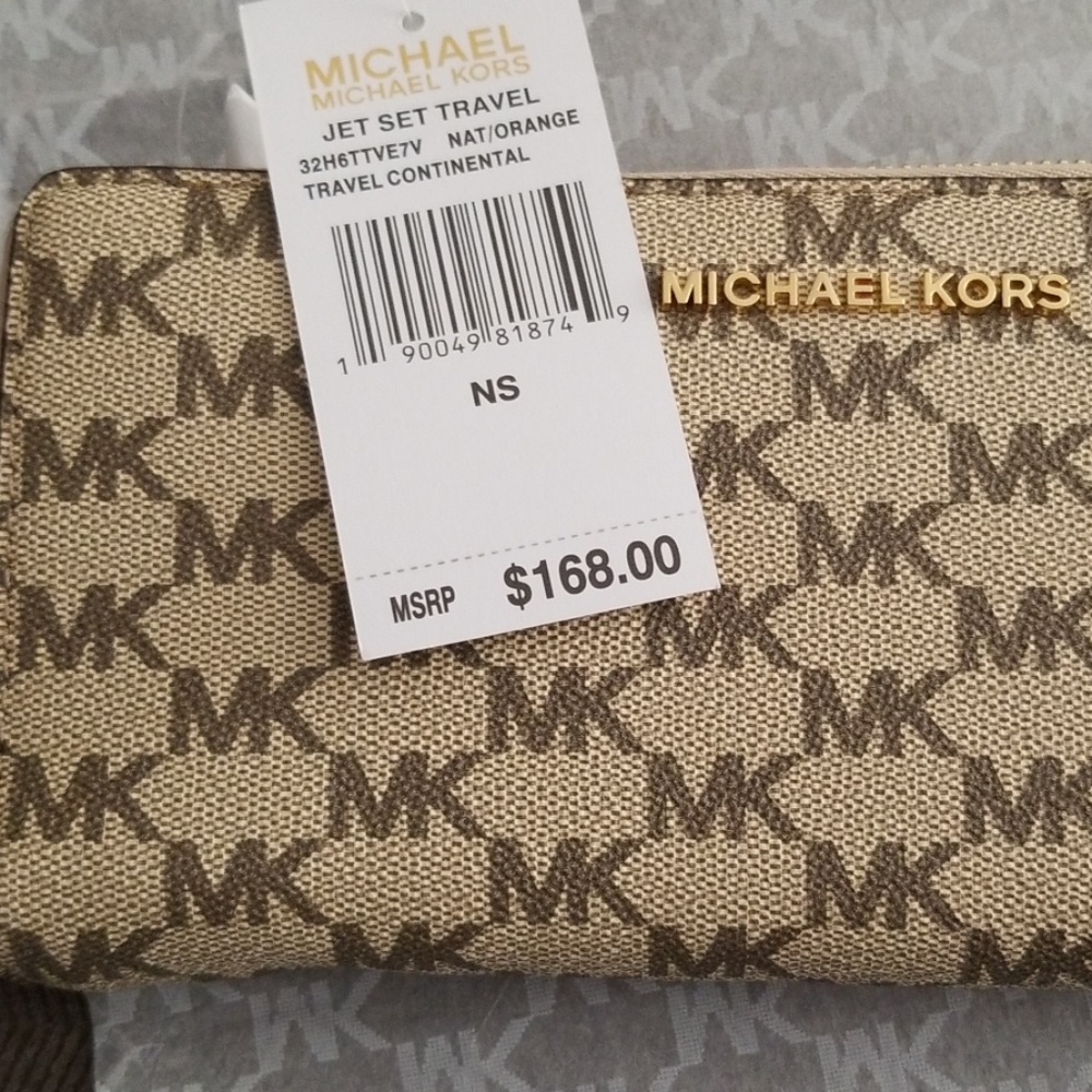 Michael Kors Travel Continental Zip Around Wallet